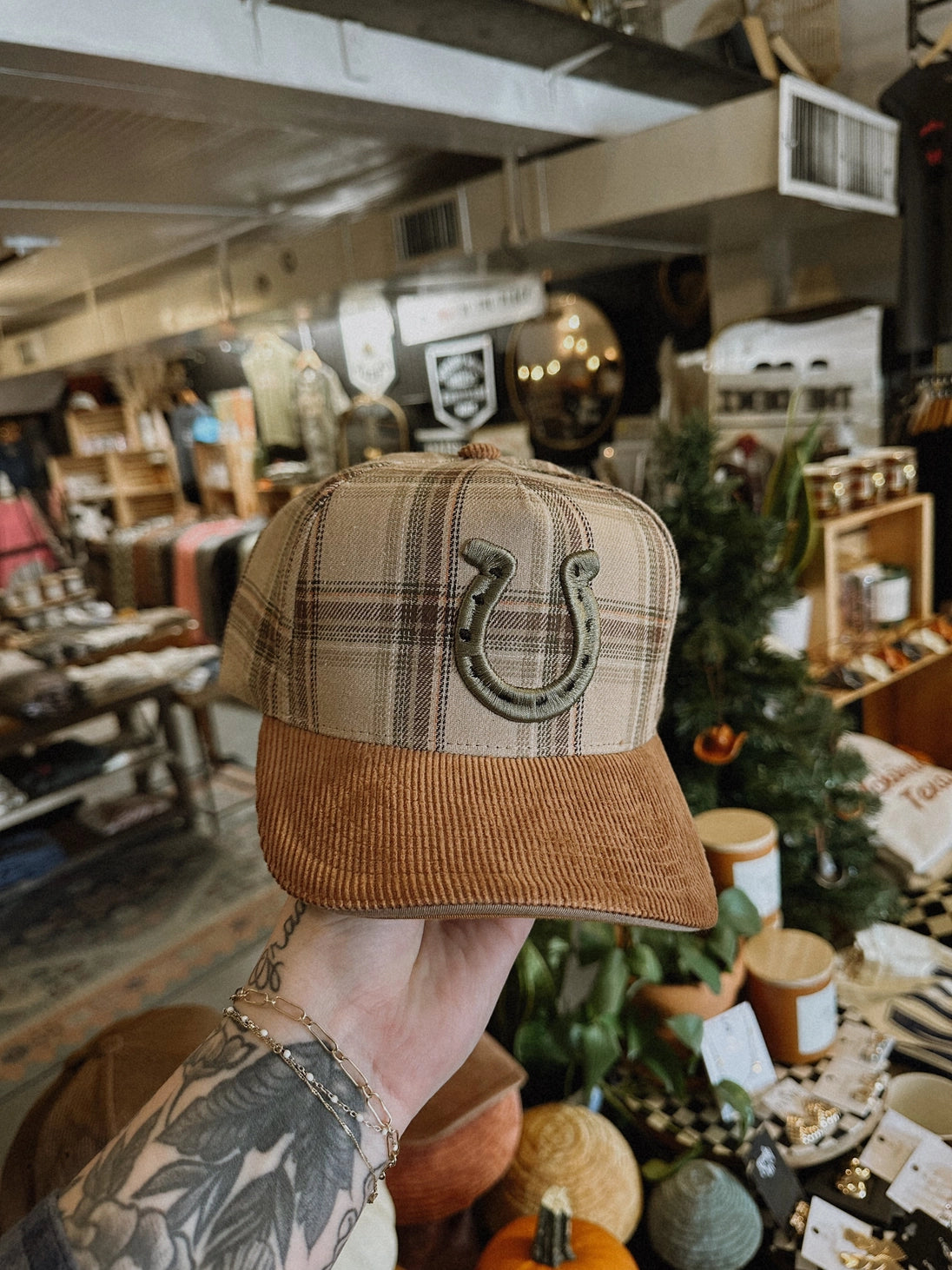 Horseshoe Corduroy | Trucker Hat