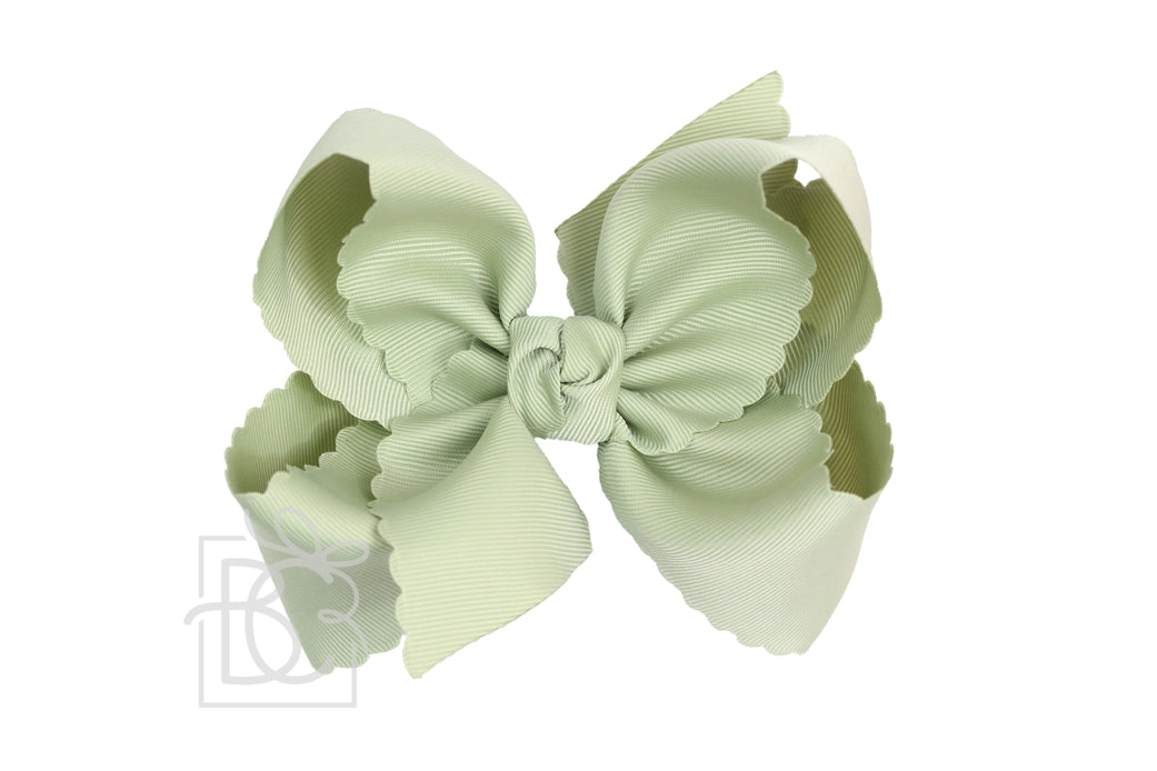 Scalloped Edge Bow with Clip | Spring Moss