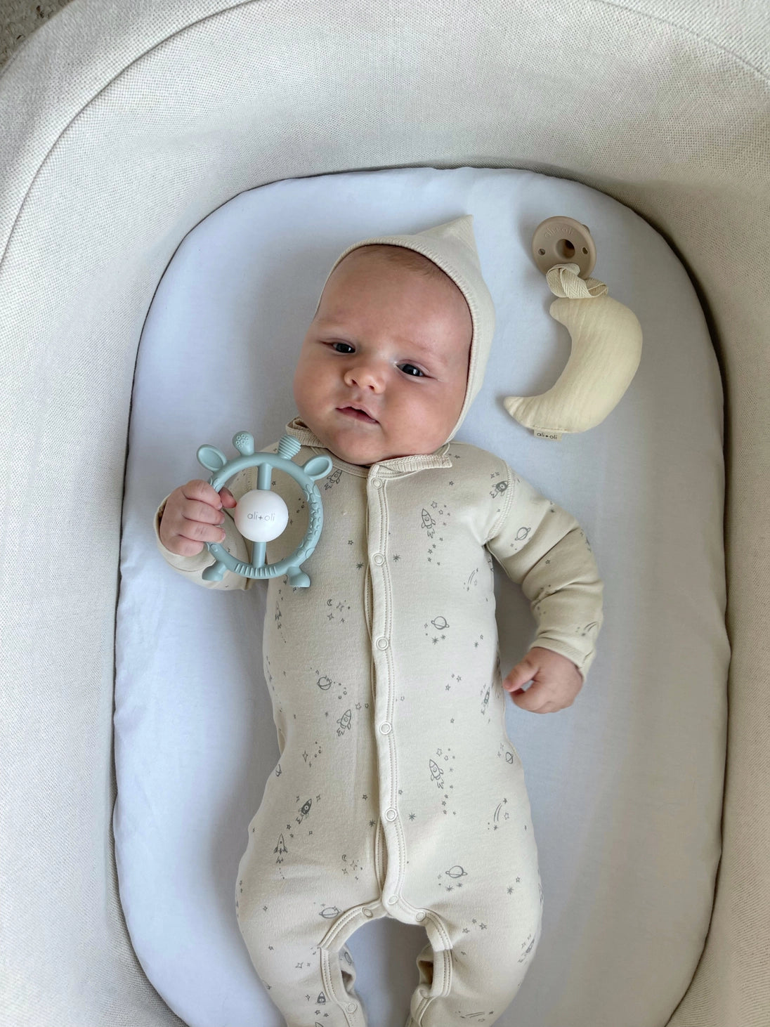 Giraffe Teething Rattle | Mist