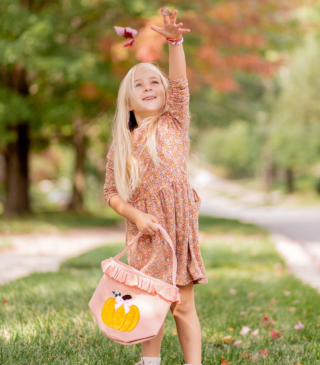 Halloween Ruffled Pumpkin Tote