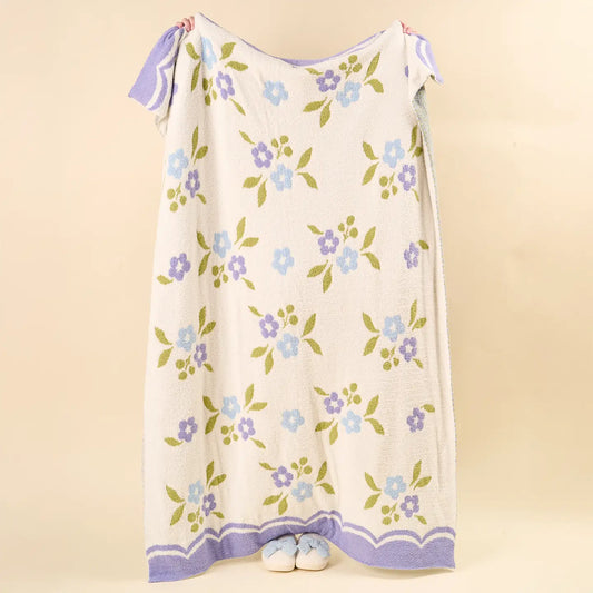 Cozy Dreams Luxe Blanket | Scalloped Floral Periwinkle