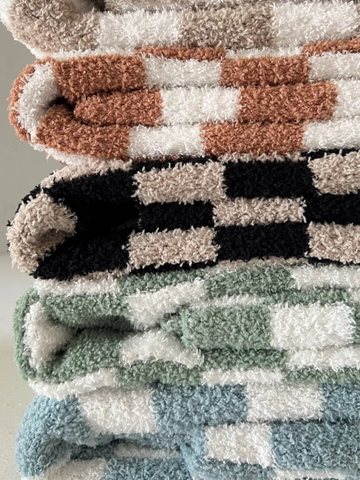 Phufy® Checkerboard Blanket - Powder