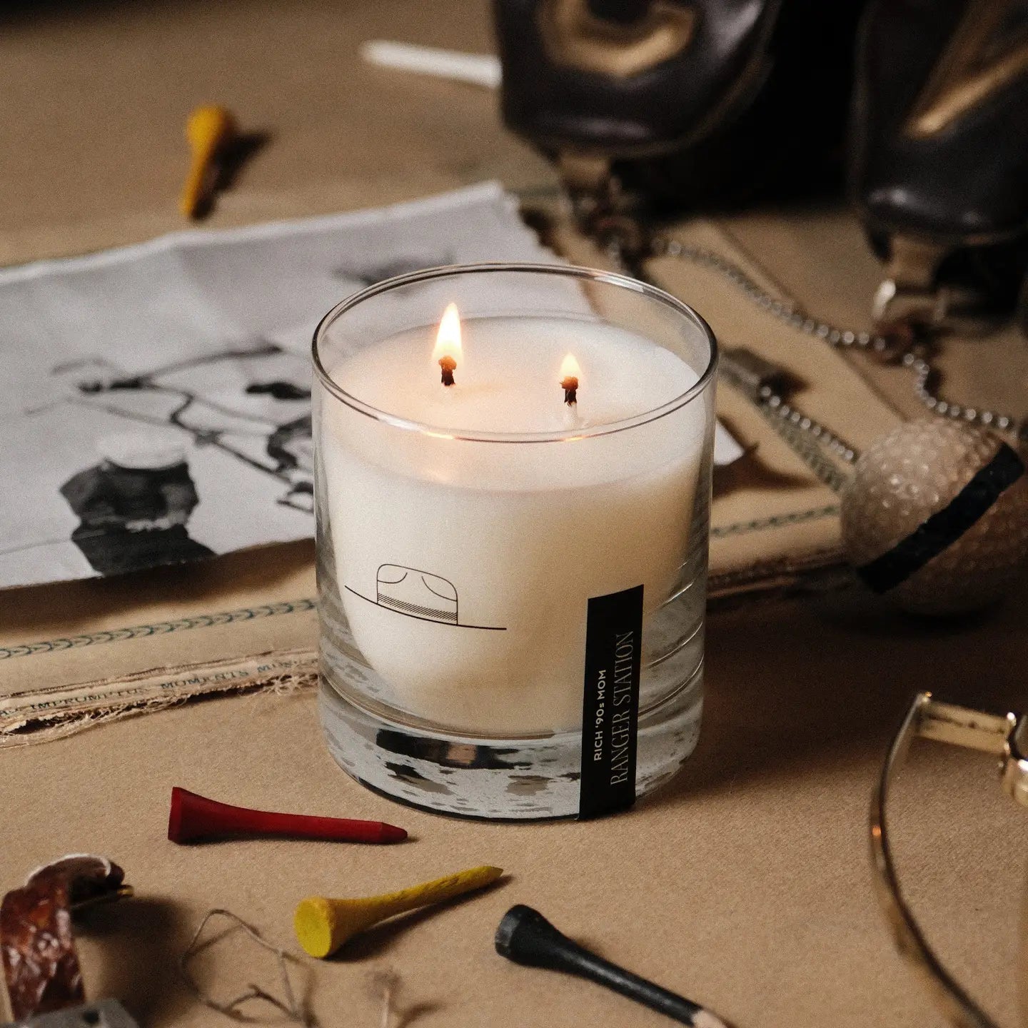 Rich 90s Mom Candle