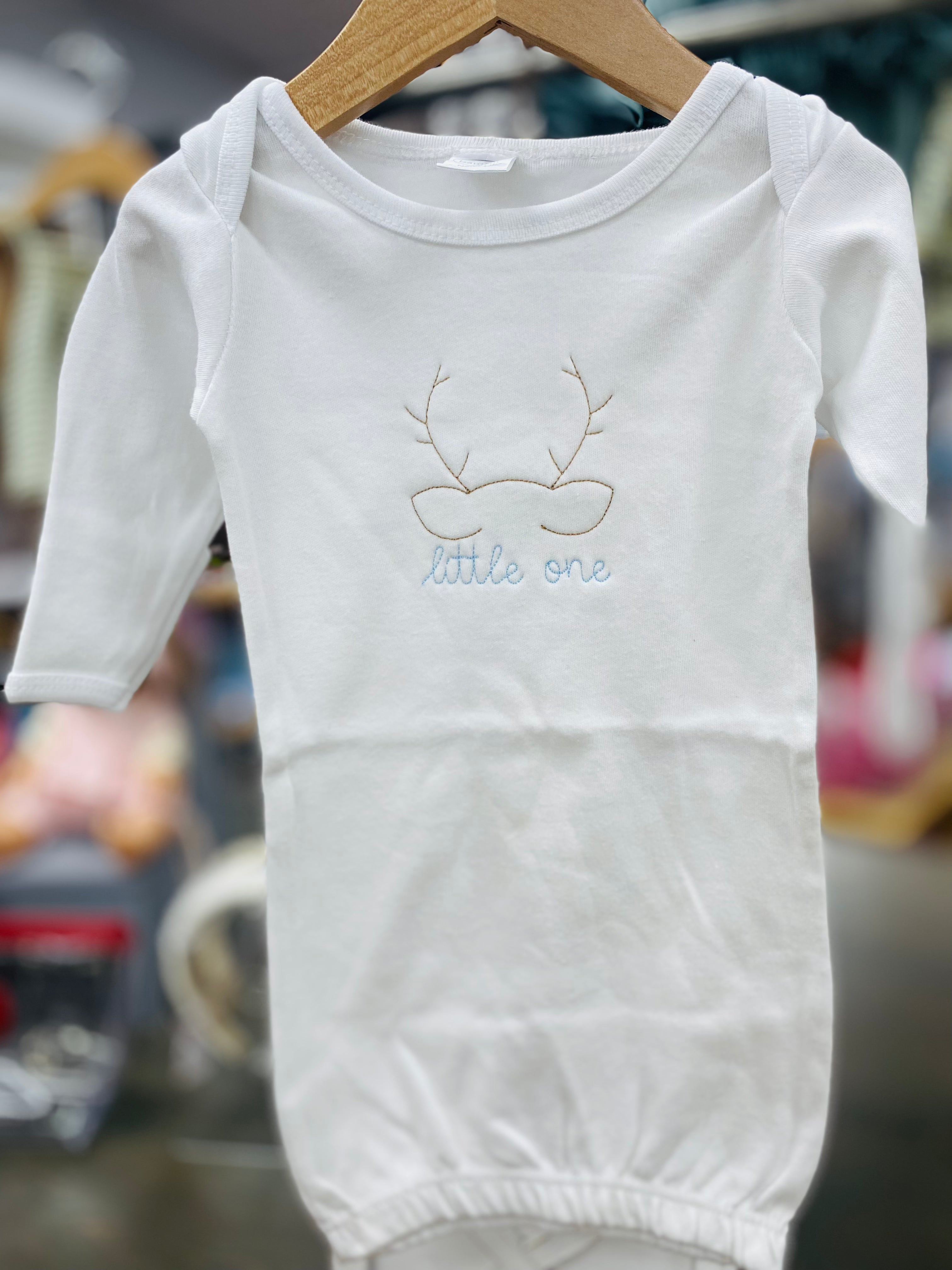 Little one with antlers | Blue